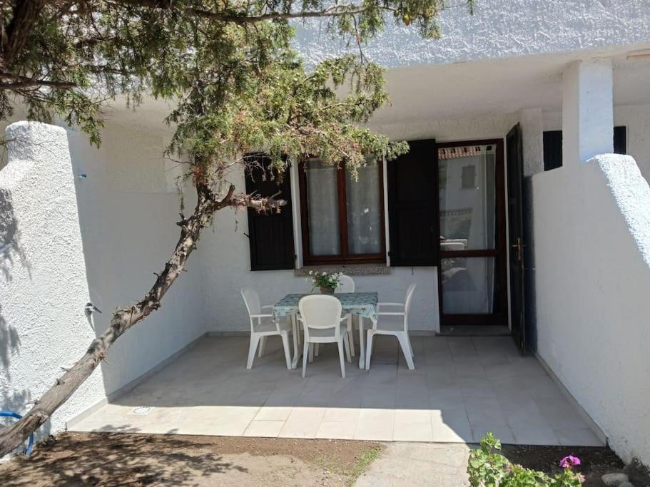 Appartamento A Baia Santa Reparata Exteriör bild