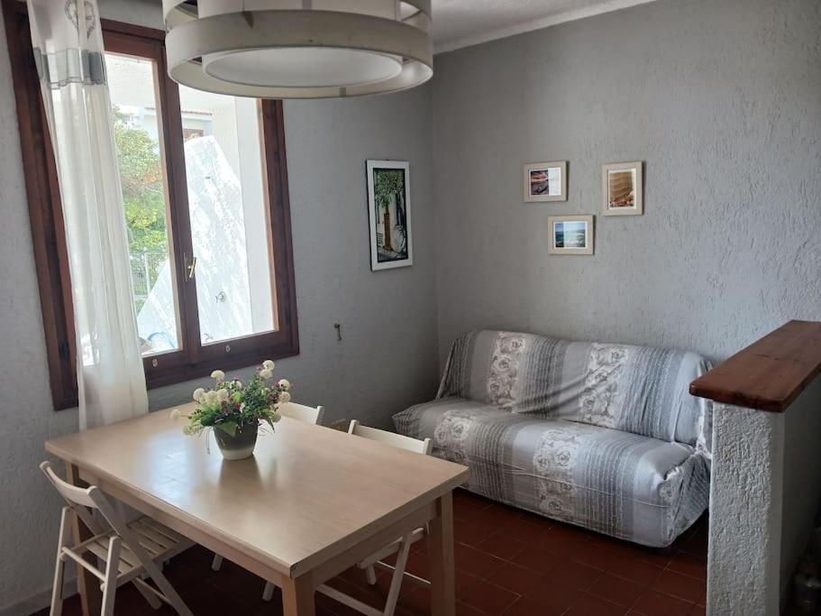 Appartamento A Baia Santa Reparata Exteriör bild
