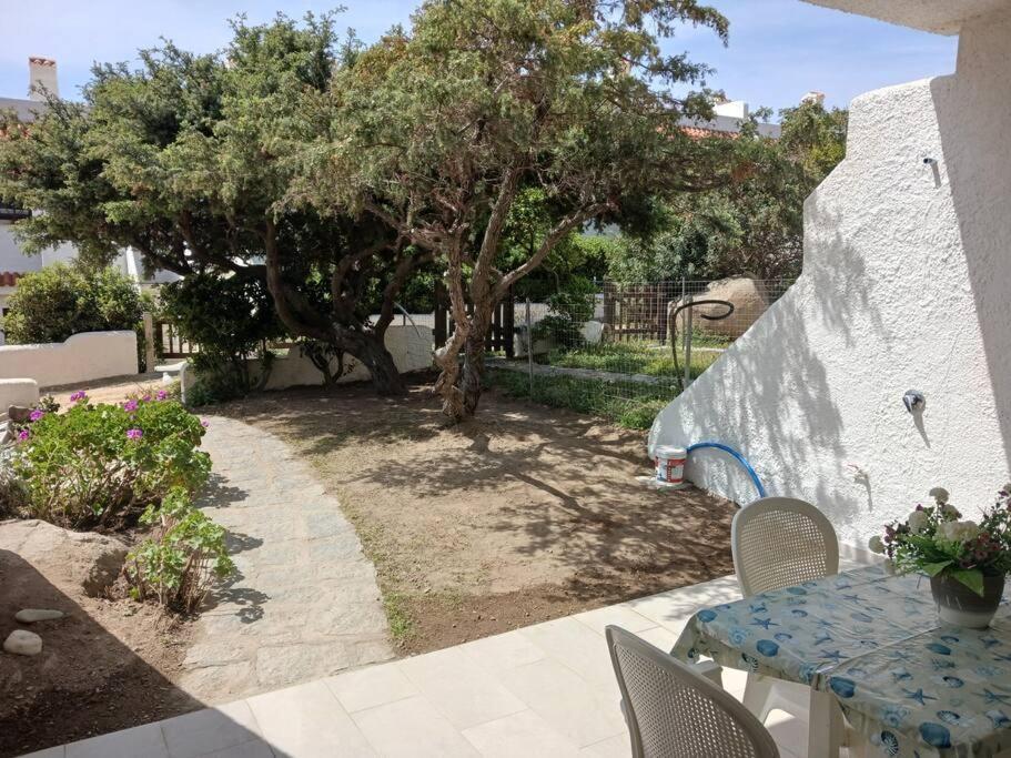 Appartamento A Baia Santa Reparata Exteriör bild